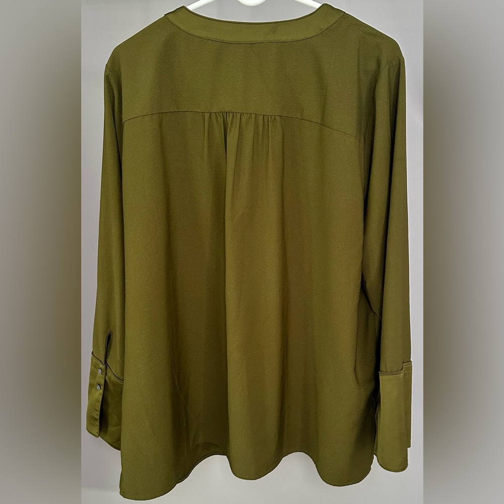 J. CREW size 3X, olive green, long sleeved, V-neck blouse. - Picture 2 of 7